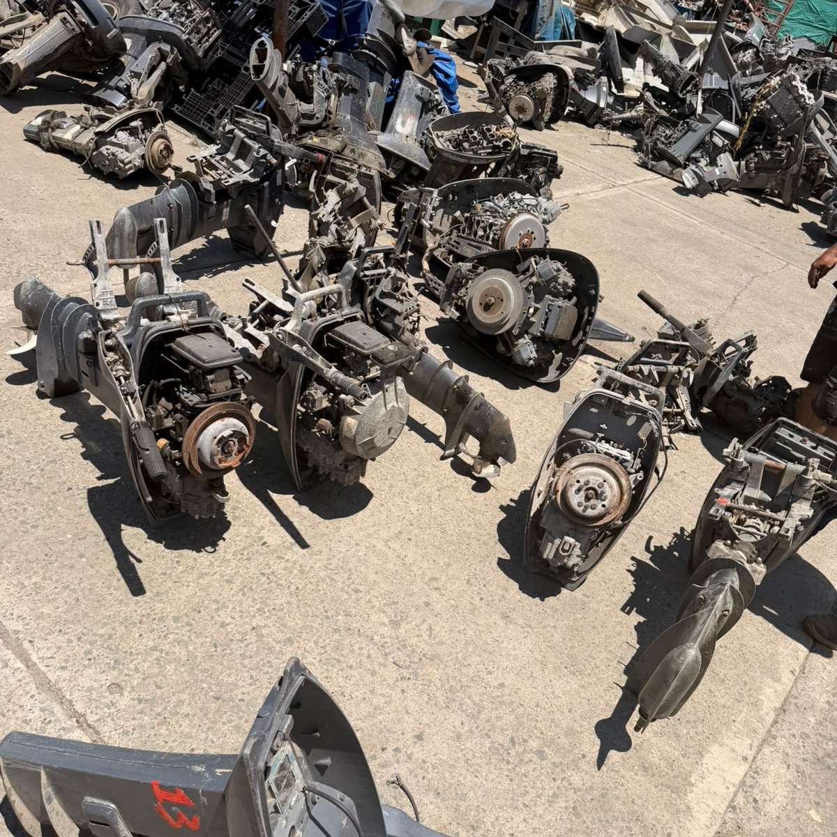 Lote motores fuera de borda 20 unidades